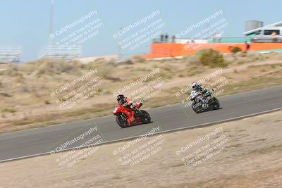 media/Apr-20-2025-AHRMA (Sun) [[393a79c373]]/Race/Group 11 early race/Turn 4b/